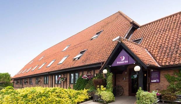 Premier Inn Milton Keynes South Eksteriør billede