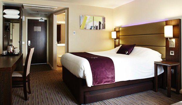 Premier Inn Milton Keynes South Eksteriør billede